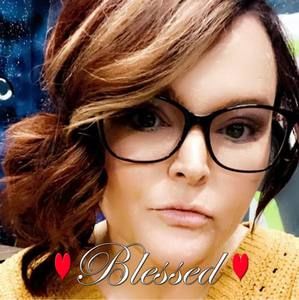 Meet your Posher, Nickie